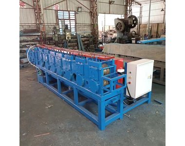 油田管壓方管機