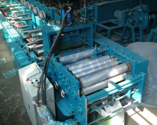 C60-250  C型鋼成型機