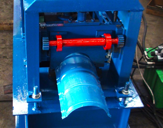 312屋脊瓦成型機